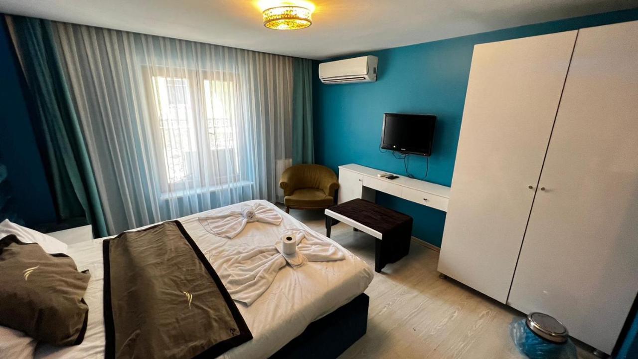 Moon Blue Hotel อิสตันบูล ภายนอก รูปภาพ