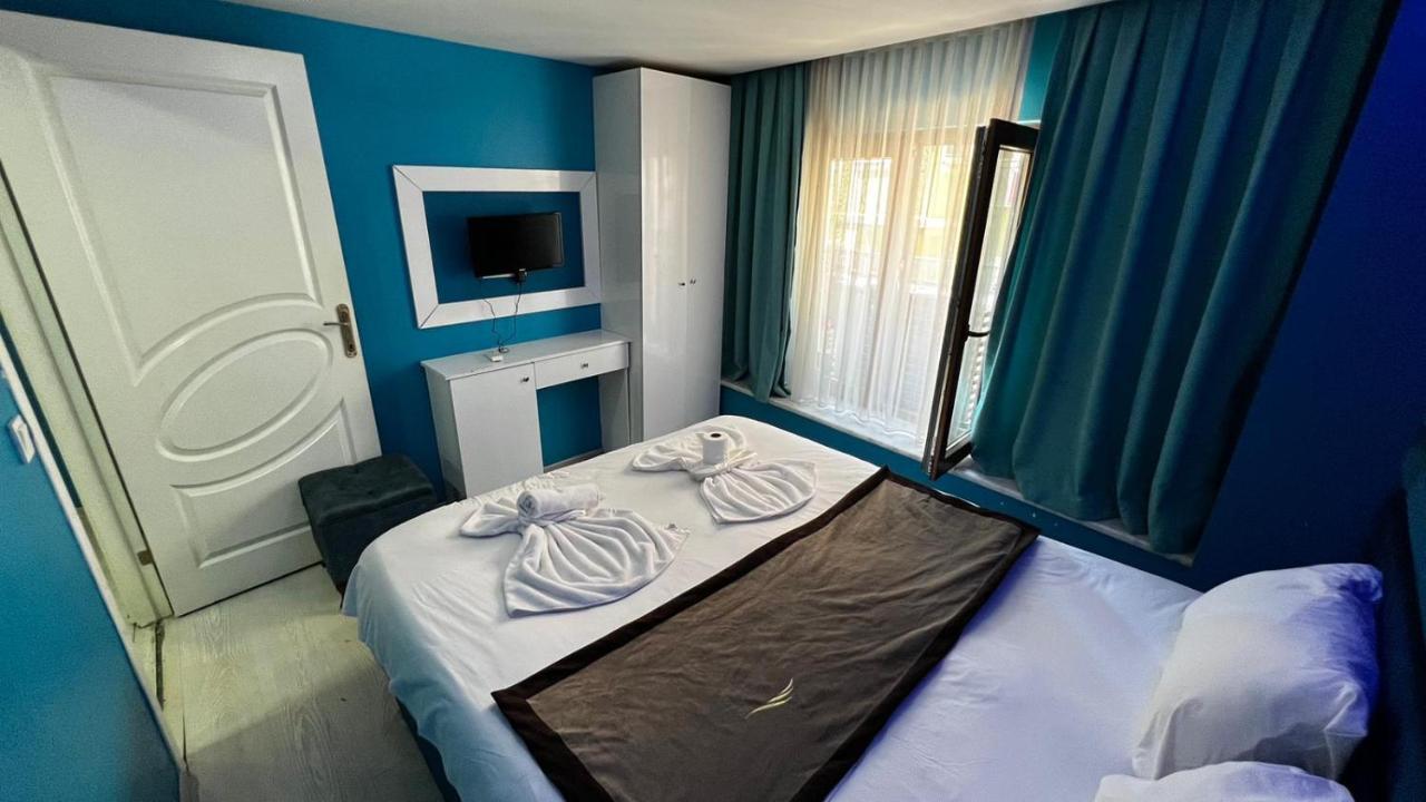 Moon Blue Hotel อิสตันบูล ภายนอก รูปภาพ