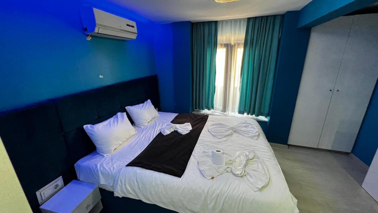 Moon Blue Hotel อิสตันบูล ภายนอก รูปภาพ